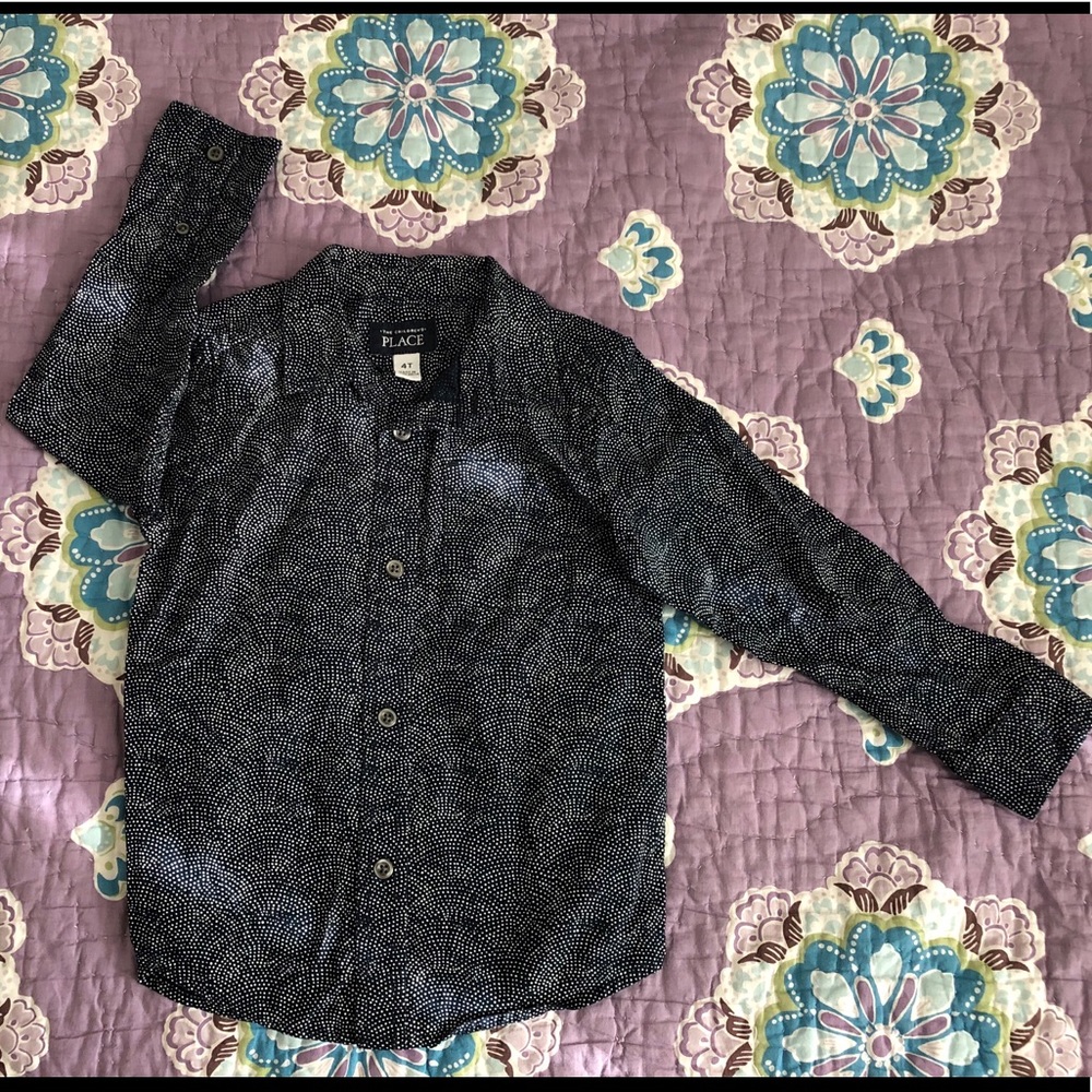 Children’s Place Size 4T Shirt